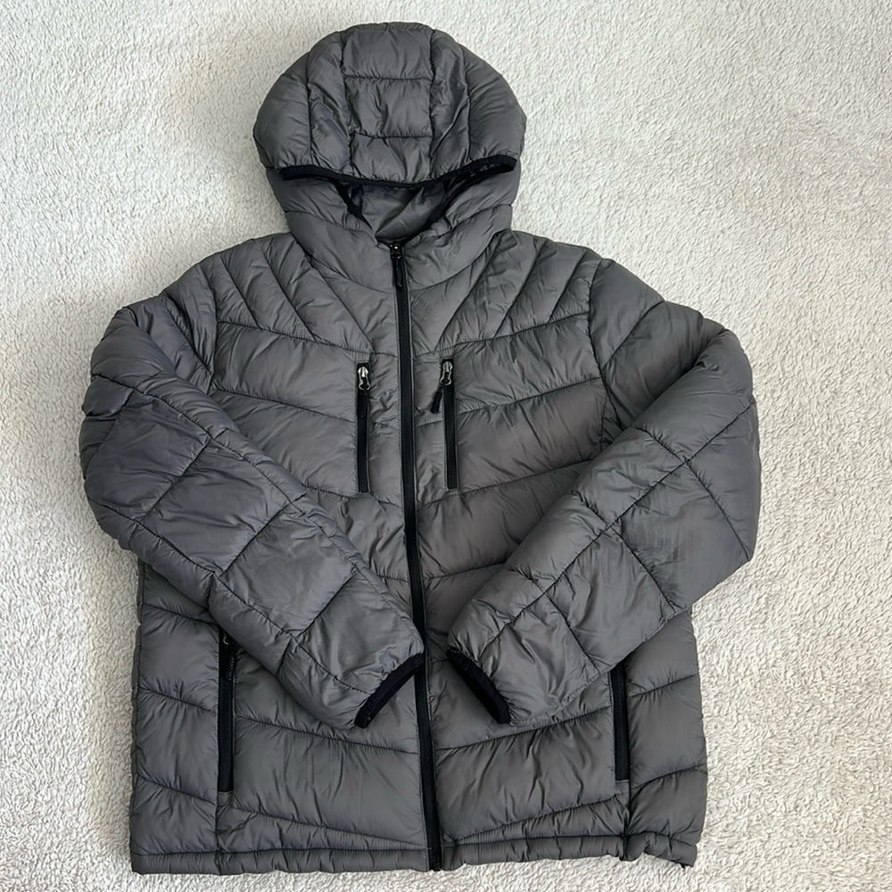 Club Room Men’s Grey Chevron Quilted Hooded Puffer Jacket Size M